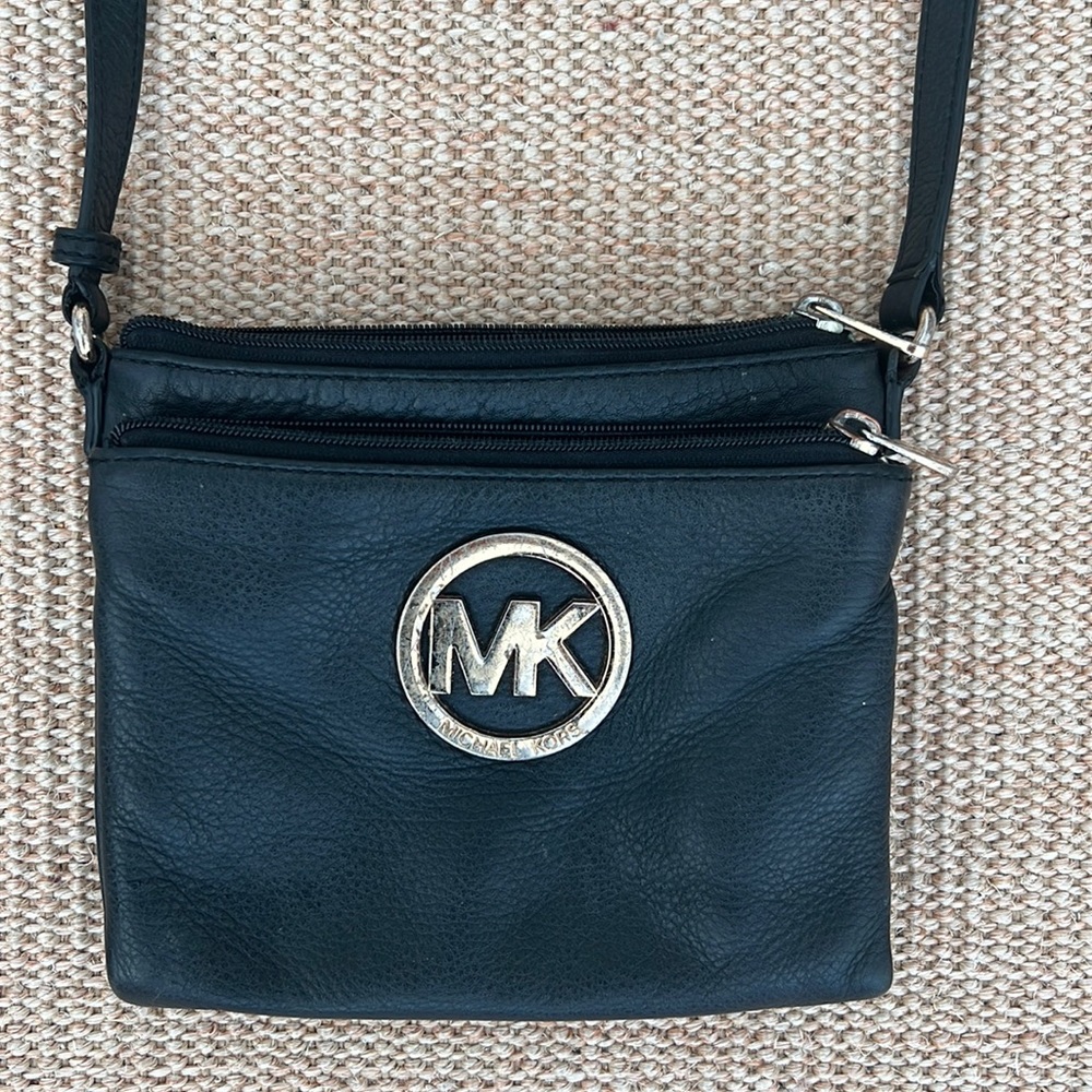 Michael Kors Fulton Cross Body Purse